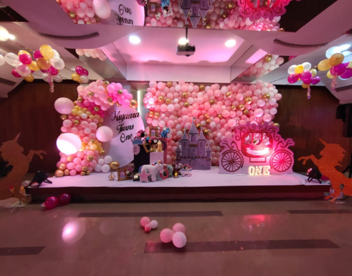 Cartoon Theme Decoration